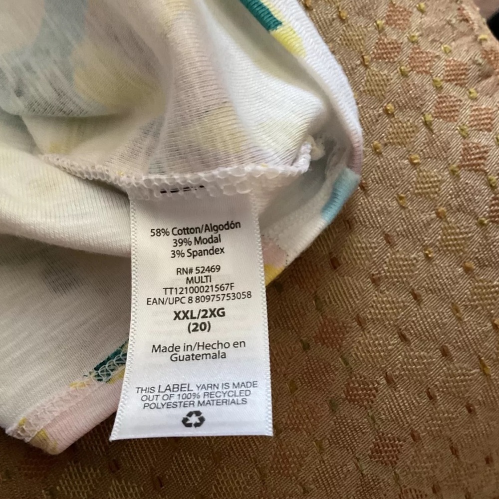 Time & True Top Womens XXL Floral All Over Print Short Sleeve - Picture 3 of 9